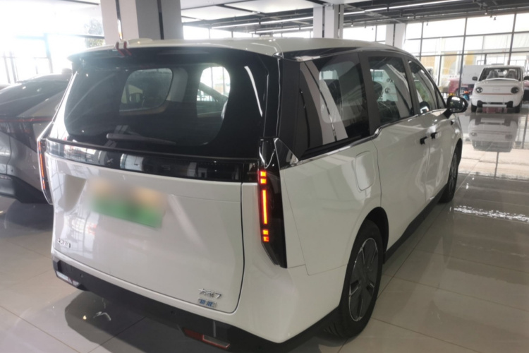 上汽大通MAXUS 大家7 2024款 改款 超混 长续航版 悦享版车身外观6005