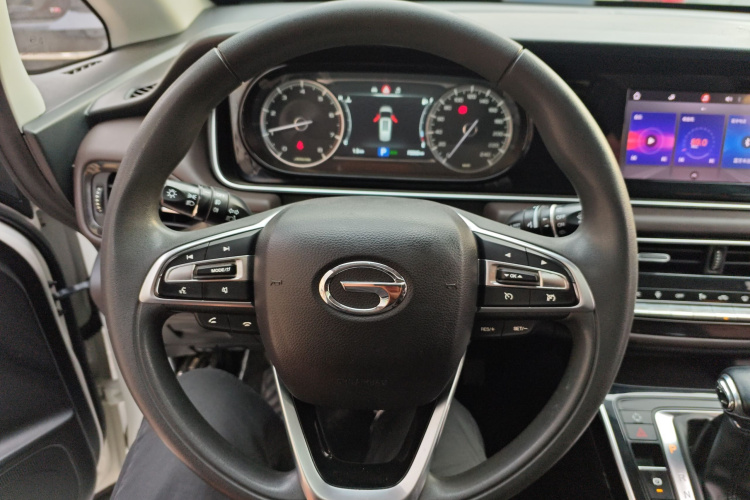 广汽传祺 传祺M6 2019款 270T 自动豪华版（七座）国V中控内饰13