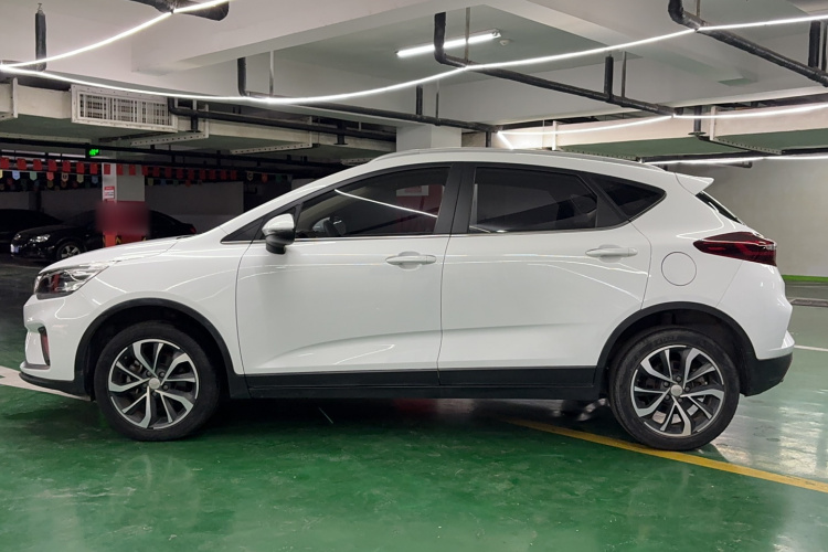 吉利汽车 帝豪GS 2020款 1.4T 手动雅车身外观6003