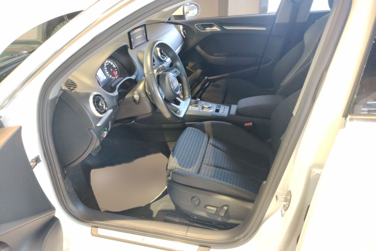 奥迪A3 2017款 Sportback 40 TFSI 运动型局部细节19