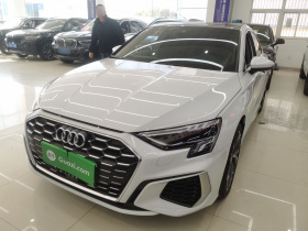 奥迪A3 2024款 A3L Limousine 35 TFSI 豪华运动型