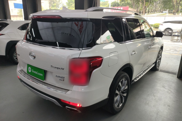 广汽传祺 传祺GS8 2017款 320T 两驱豪华智联版（七座）车身外观7