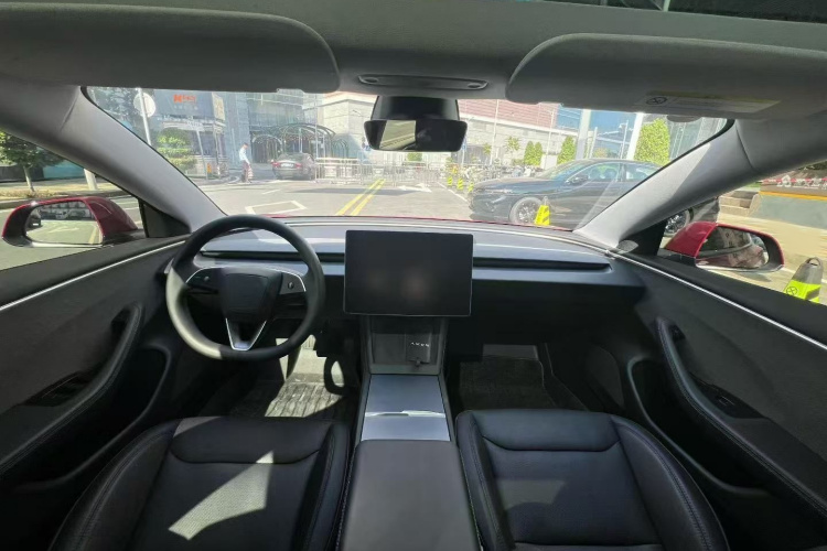 特斯拉 Model 3 2023款 后轮驱动版中控内饰7003
