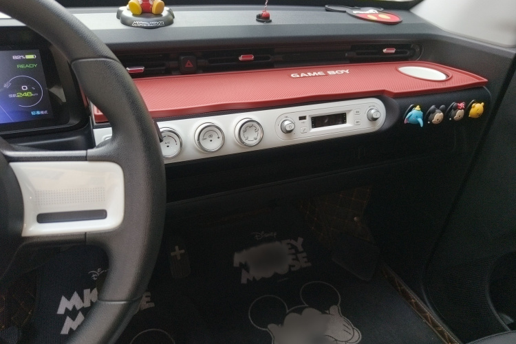 五菱汽车 宏光MINIEV 2022款 GAMEBOY 300km 玩咖款 磷酸铁锂局部细节16