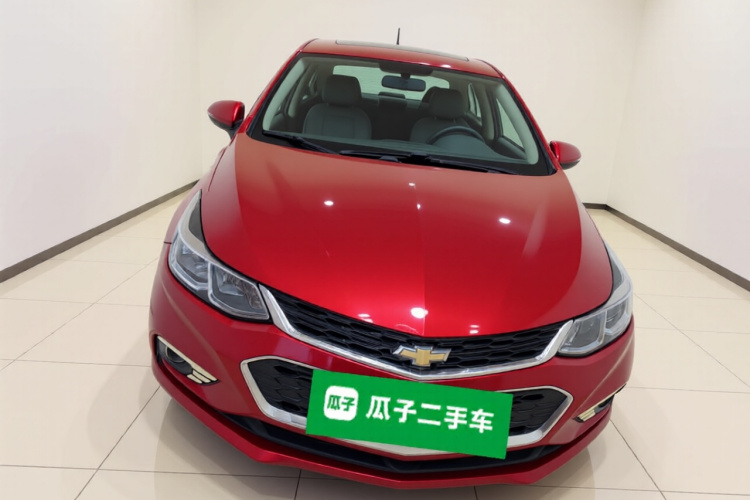 雪佛兰 科鲁兹 2018款 320 自动先锋天窗版车身外观2