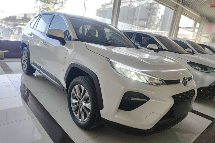 丰田 威兰达 2024款 2.0L CVT两驱领先版车身外观3