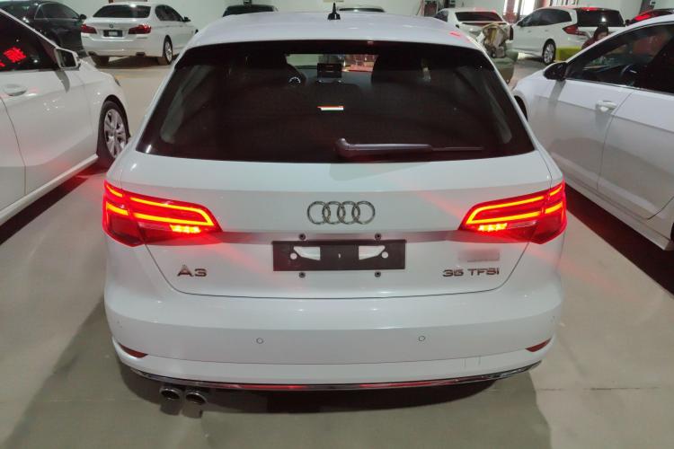 奥迪A3 2019款 Sportback 35 TFSI 进取型 国VI车身外观6