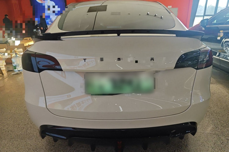 特斯拉 Model Y 2022款 改款 后轮驱动版车身外观6004