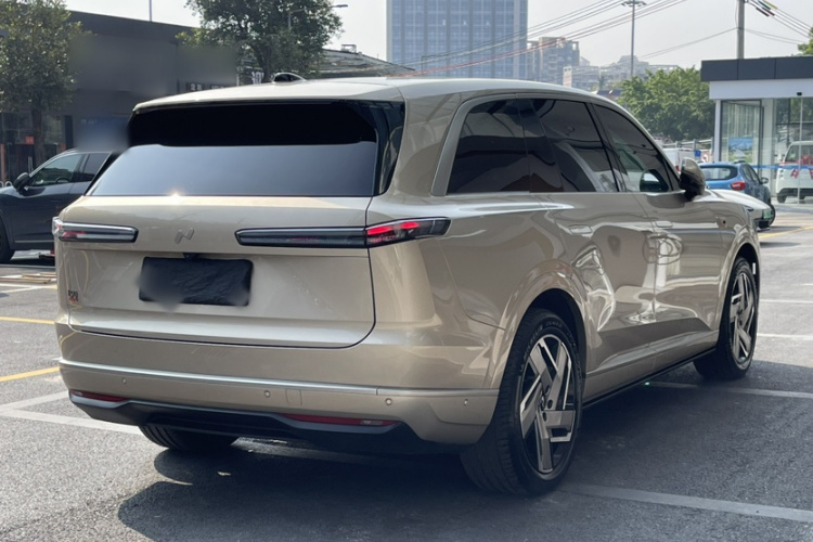 乐道L90 2025款 Ultra 六座版车身外观6005