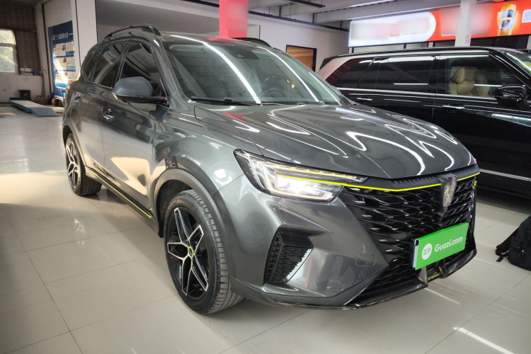 荣威RX5 2023款 PLUS 330TGI 自动领潮智臻版车身外观3