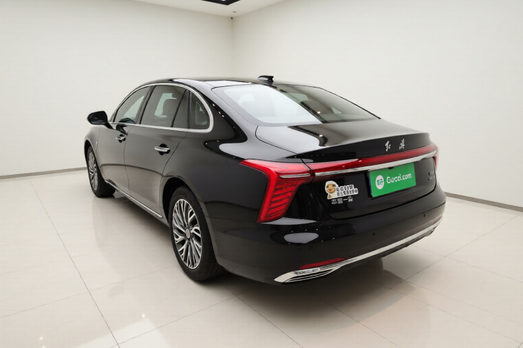 红旗H5 2025款 2.0T 自动旗畅版车身外观5