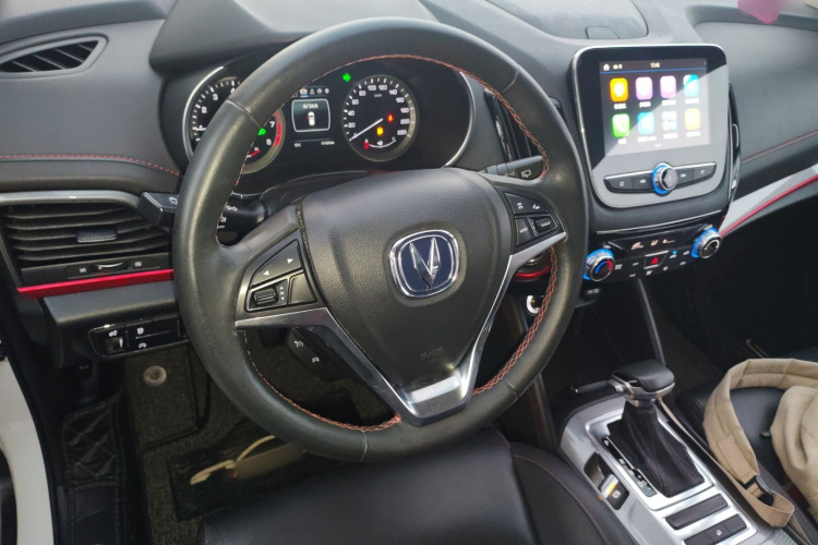 长安CS55 2017款 1.5T 自动炫色型中控内饰13