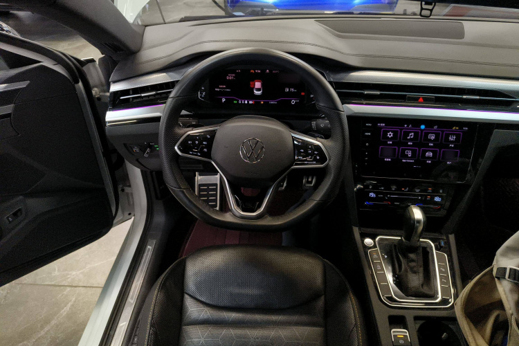 一汽-大众CC 2023款 380TSI 夺目版中控内饰13