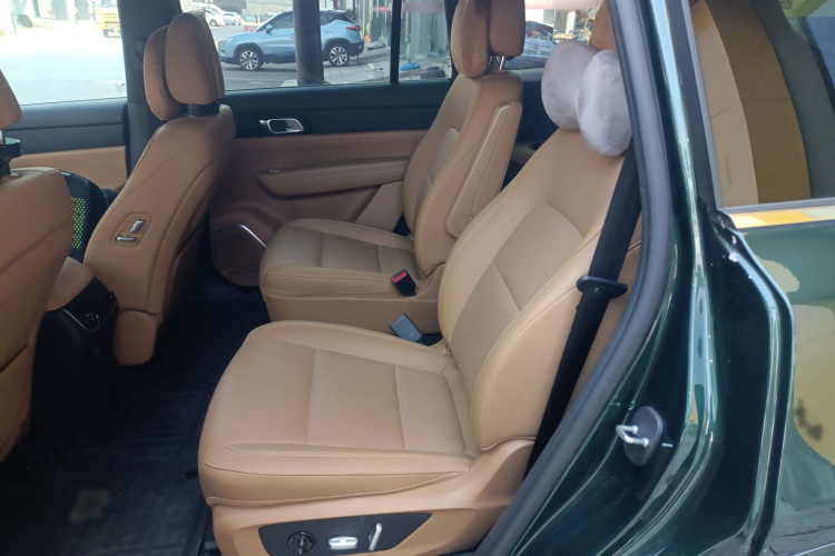 理想汽车 理想ONE 2021款 增程6座版中控内饰7004