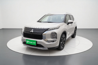三菱 欧蓝德 2023款 1.5T CVT四驱尊享版 5座
