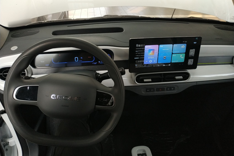 吉利银河 熊猫 2025款 210km 元气熊中控内饰12