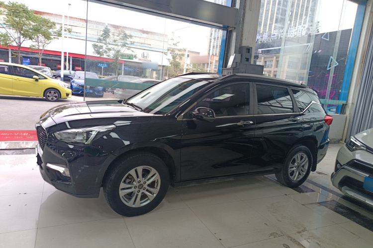 哈弗M6 2018款 改款 1.5T DCT两驱精英型车身外观4