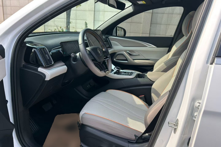 比亚迪 宋Pro新能源 2023款 冠军版 DM-i 110KM卓越型中控内饰19