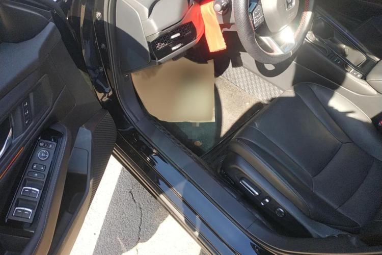 本田 雅阁 2023款 260TURBO 卓越版中控内饰7003