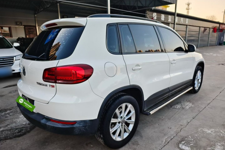 大众 途观 2015款 1.8TSI 自动两驱舒适版车身外观6002