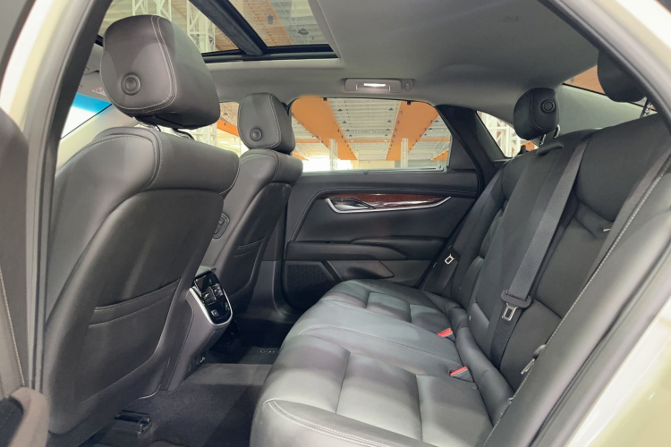 凯迪拉克XTS 2017款 28T 豪华型中控内饰7004