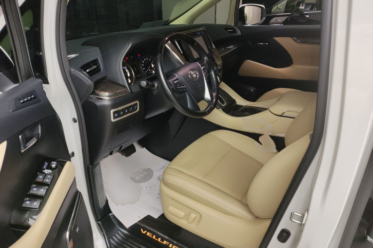 丰田 威尔法 2019款 双擎 2.5L HV尊贵版中控内饰20