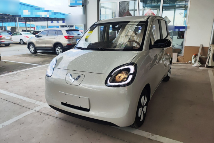 五菱汽车 宏光MINIEV 2025款 四门版 进阶款车身外观1