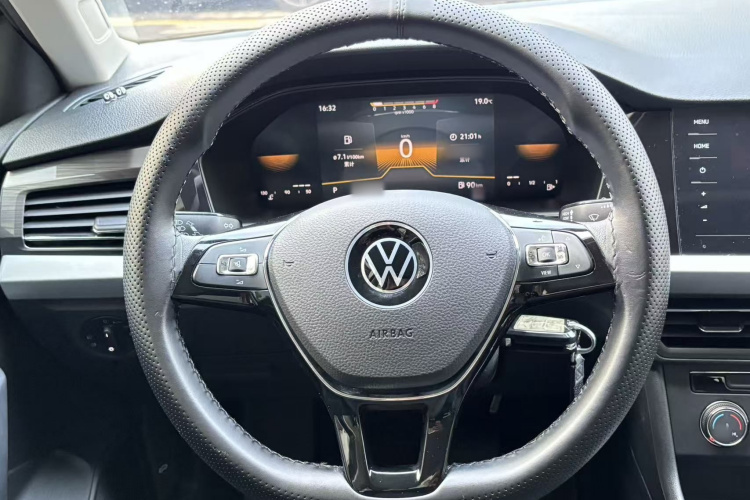 大众 朗逸 2022款 1.5L 自动舒适版中控内饰7002