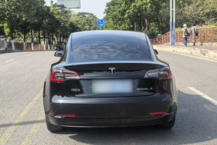 特斯拉 Model 3 2022款 后轮驱动版车身外观6008