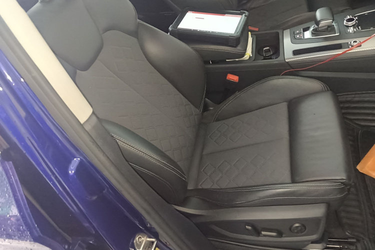 奥迪Q5L 2018款 45 TFSI 尊享运动型 国V局部细节41