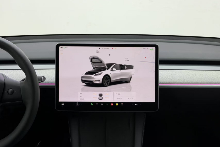 特斯拉 Model Y 2023款 长续航全轮驱动版中控内饰7005