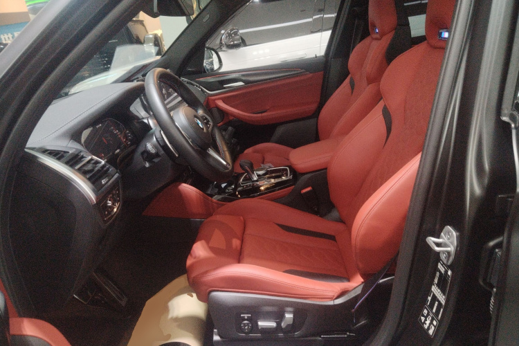 宝马X3 M 2022款 X3 M雷霆版局部细节19