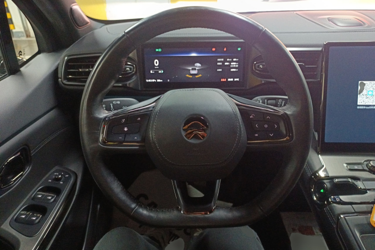 蔚来ES6 2020款 455KM 运动版中控内饰13