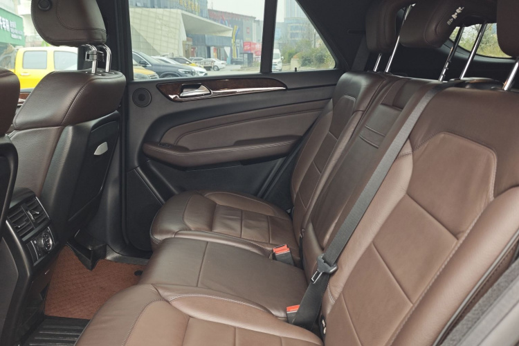 奔驰M级 2012款 ML 350 豪华型中控内饰7002