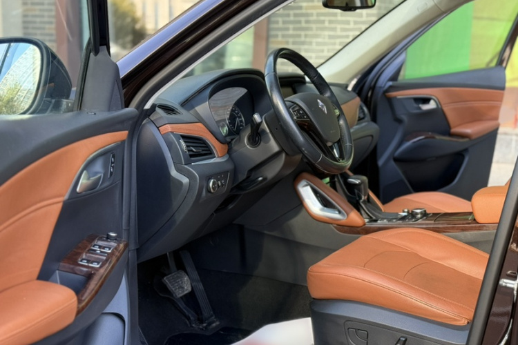 宝沃BX7 2016款 28T 两驱豪华版 5座中控内饰7002