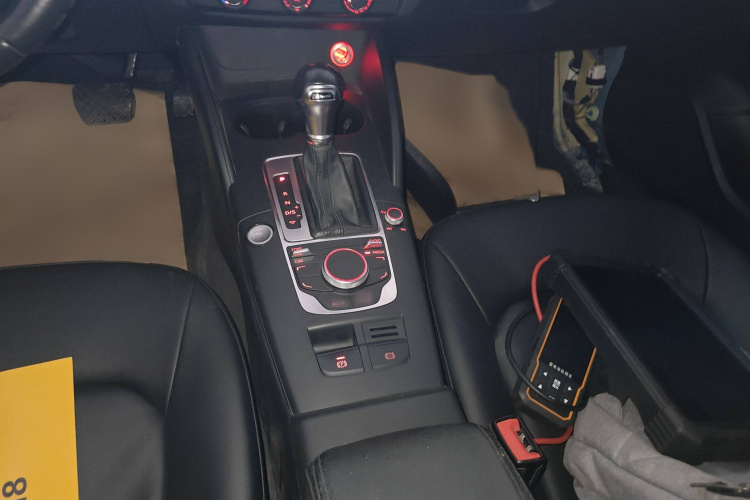 奥迪A3 2016款 Limousine 35 TFSI 进取型局部细节18