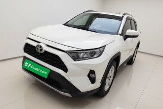 丰田 RAV4荣放 2020款 2.0L CVT两驱风尚PLUS版