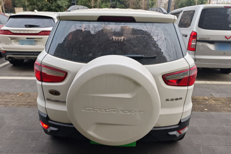 福特 翼搏 2013款 1.5L 自动风尚型车身外观6