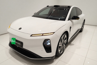 蔚来ET9 2025款 102kWh