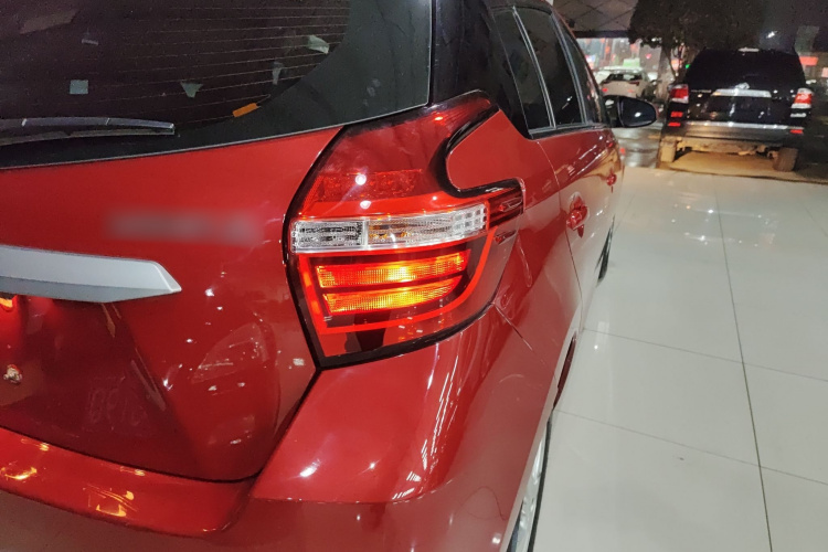 丰田 YARiS L 致炫 2016款 改款 1.5G CVT炫动版车身外观6006