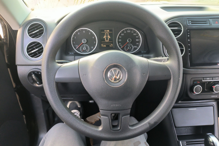 大众 途观 2017款 300TSI 自动两驱丝绸之路风尚版中控内饰13