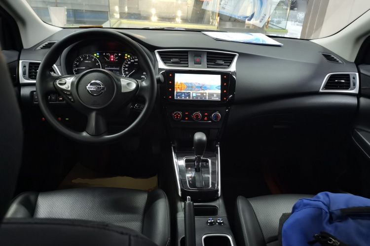 日产 轩逸 2021款 经典 1.6XL CVT豪华版中控内饰12