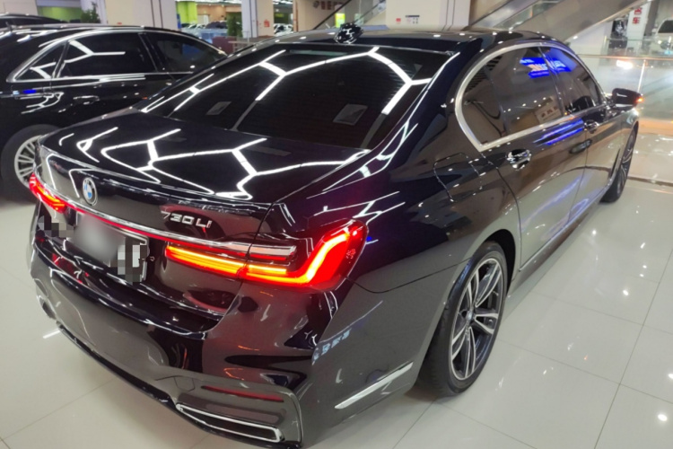 宝马7系 2019款 改款 730Li M运动套装车身外观7