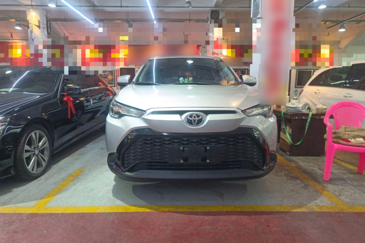 丰田 锋兰达 2023款 2.0L CVT精英版车身外观2