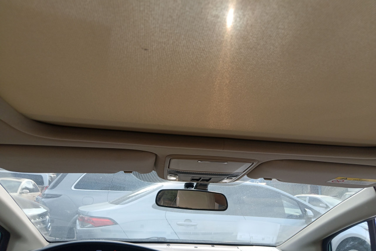 本田 杰德 2017款 210TURBO CVT风尚版 5座中控内饰22