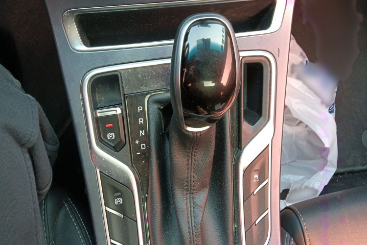 吉利汽车 帝豪 2018款 1.5L CVT向上互联版局部细节18