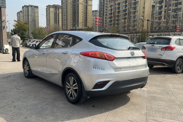 长安 逸动 2013款 1.6L 自动俊酷型 国IV车身外观6005
