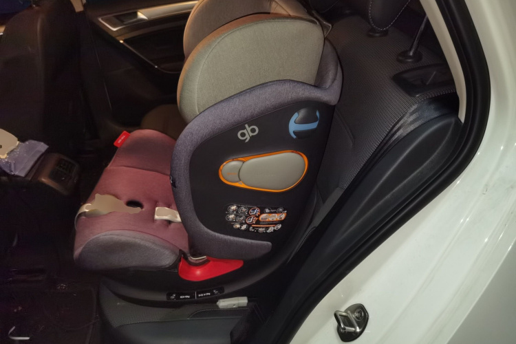 大众 高尔夫 2018款 230TSI 自动舒适型中控内饰21