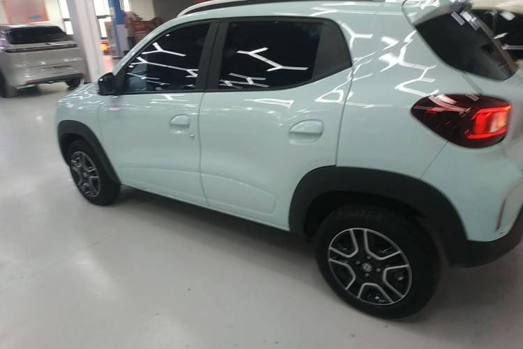 东风纳米 纳米BOX 2022款 追风版 331KM 标准型车身外观4