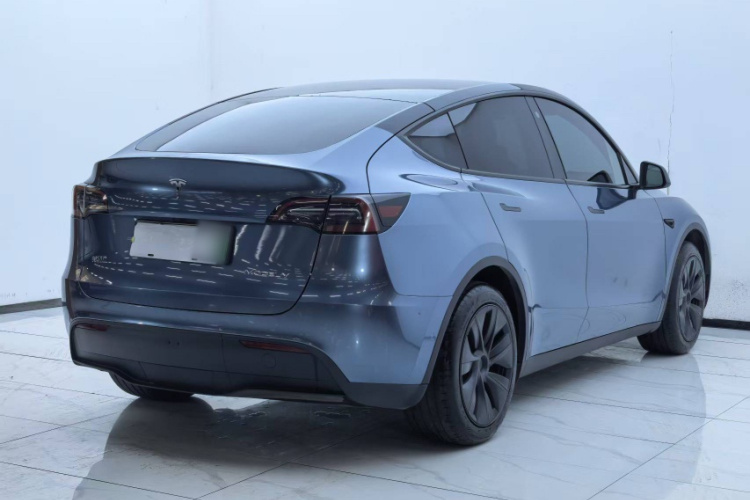 特斯拉 Model Y 2023款 后轮驱动版车身外观6006